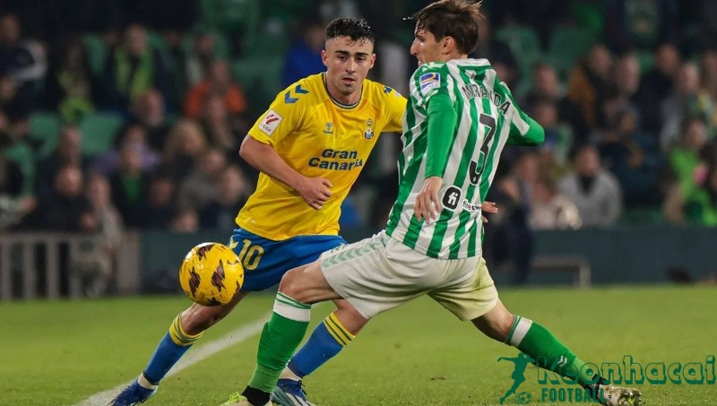 Soi kèo Las Palmas vs Real Betis - 0h30 ngày 17/05/2024 